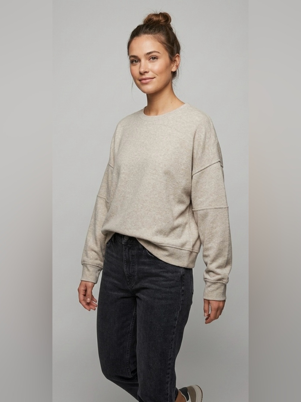 Bearpaw Women's Soft Pullover Sweatshirt Drop Shoulder Crewneck Heather Tan